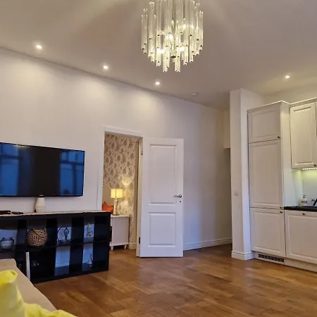 Lovely In Old Town Apartment