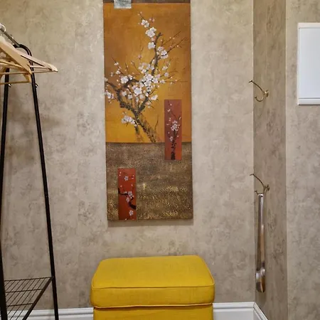 Lovely In Old Town Apartment
