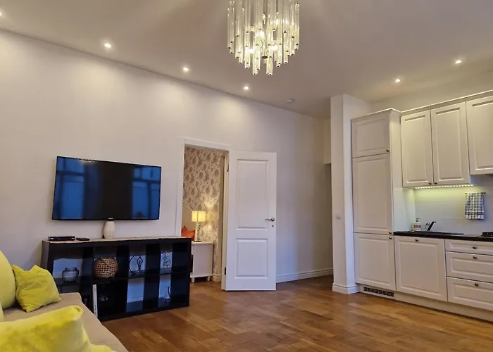 Lovely In Old Town Apartament